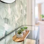 Bright & Cozy Acuario Beach&pool Апартаменты
