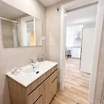 Апартаменты Bright & Cozy Acuario Beach&pool *