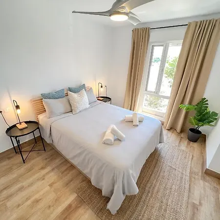 Bright & Cozy Acuario Beach&pool شقة *