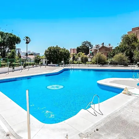 Bright & Cozy Acuario Beach&pool Бенальмадена